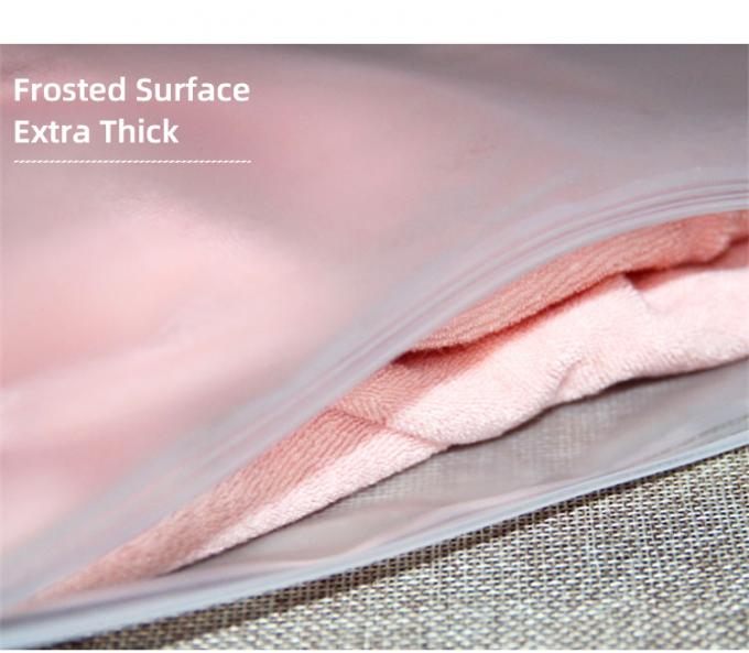 Stampa su misura Sacchetti di plastica a chiusura chiusurabile eco-compatibile con manico per abbigliamento Sacchetto di imballaggio 7