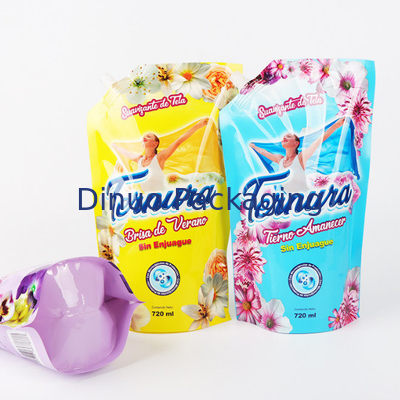 Il supporto stampato su ordinazione del detersivo di lavanderia sui sacchetti riempie la borsa d'imballaggio del sapone liquido