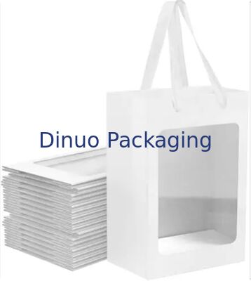 Tasse di carta kraft riutilizzabili marrone / bianco / nero con finestre con maniglie a nastro per regali